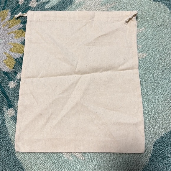 11x13.5” Stuart Weitzman Dust Bag - Picture 2 of 2